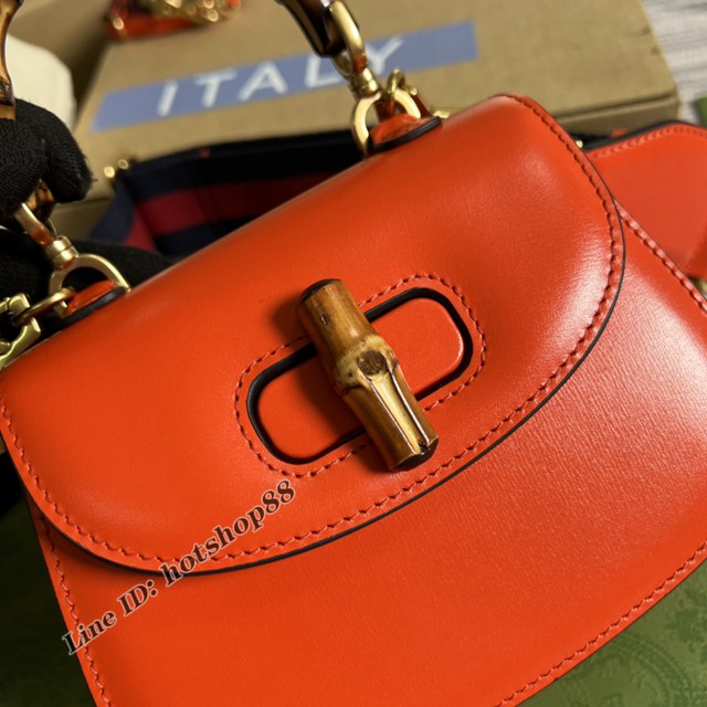 Gucci專櫃2022新款單肩斜挎女包 古馳原廠皮竹節迷你小號手提包686864 gqy4110